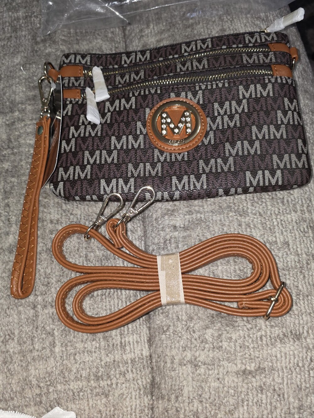Mia K Farrow Crossbody